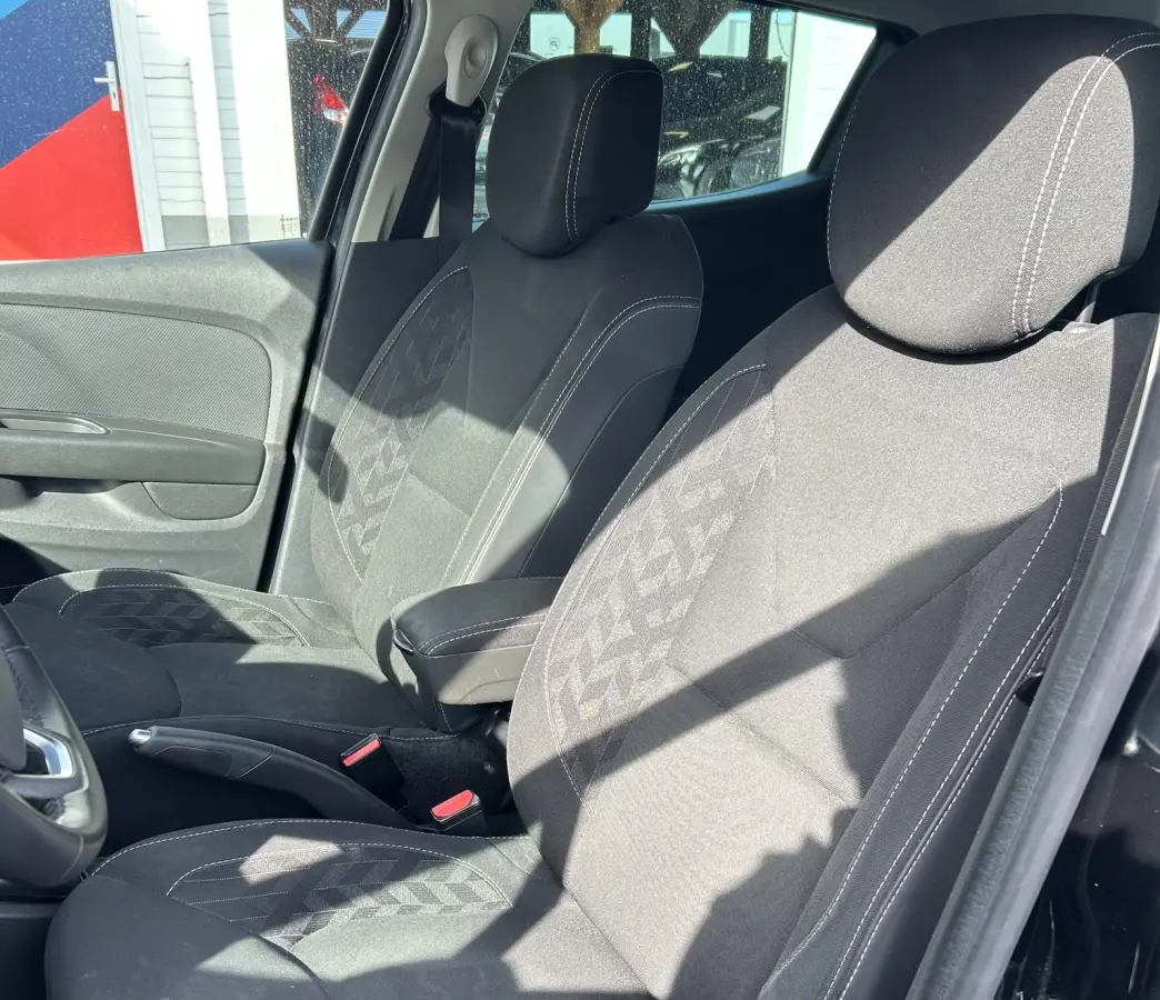 0.9 TCe Limited | Nette Staat | Volledige Onderhoudshistorie | Navigatie | Cruise Control | Airco | Parkeersensoren | Lichtmetalen Velgen |