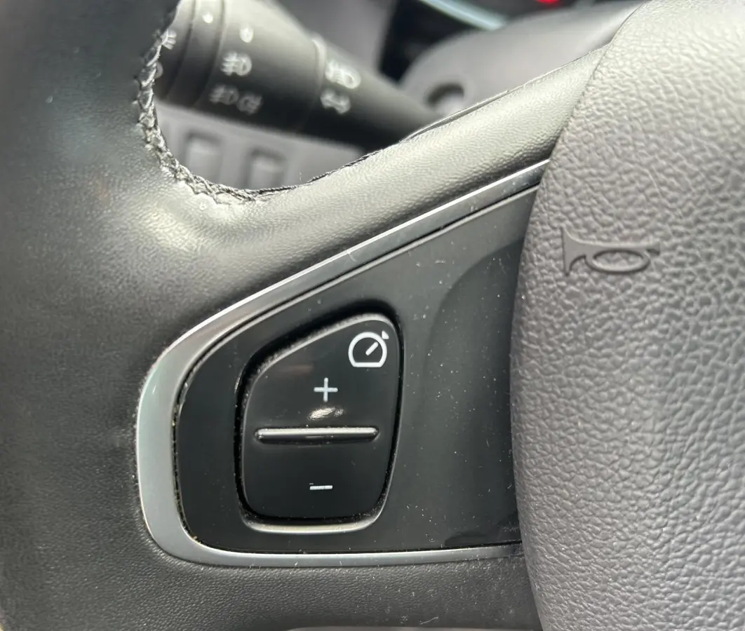 0.9 TCe Limited | Nette Staat | Volledige Onderhoudshistorie | Navigatie | Cruise Control | Airco | Parkeersensoren | Lichtmetalen Velgen |