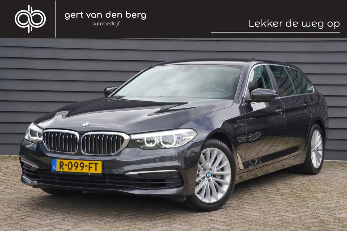 530i Executive - LEDER - MEMORY STOELEN - LUXURY LINE -