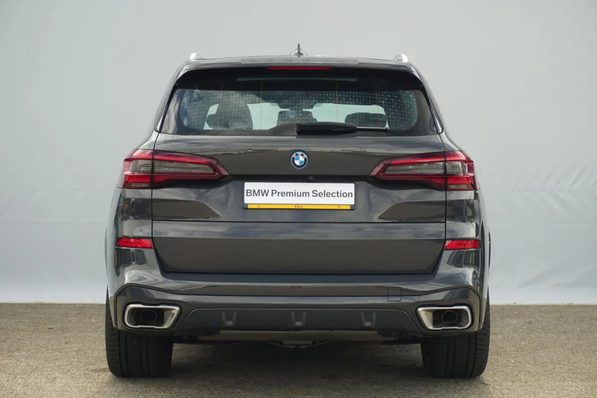 xDrive45e | SoH 94% | M Sportpakket | Trekhaak | Schuif-kanteldak | Head-up display | Stoelventilatie | Adaptieve Cruise Control | Dodehoek Detectie