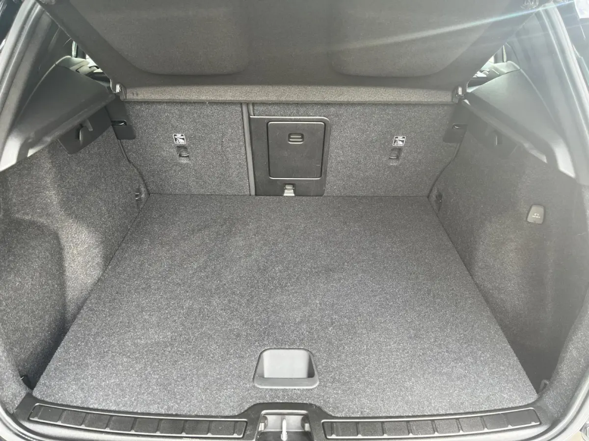 1.5 T3 Business Pro | Navigatie | Parkeercamera | Apple Carplay en Android Auto