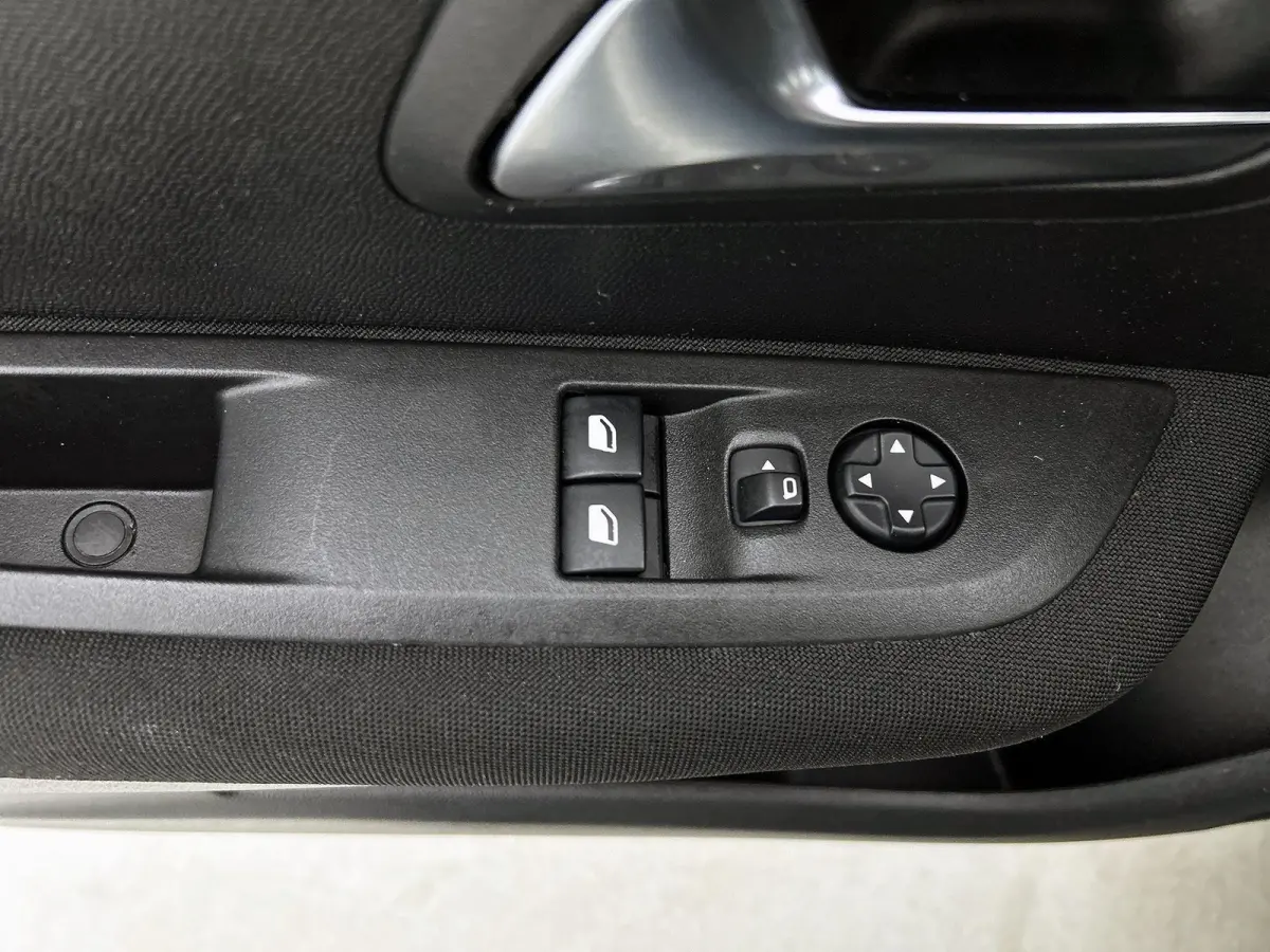 1.2 Active 75pk | 1ste eigenaar | AppleCarPlay/Android | Airco | Cruise Control | Isofix