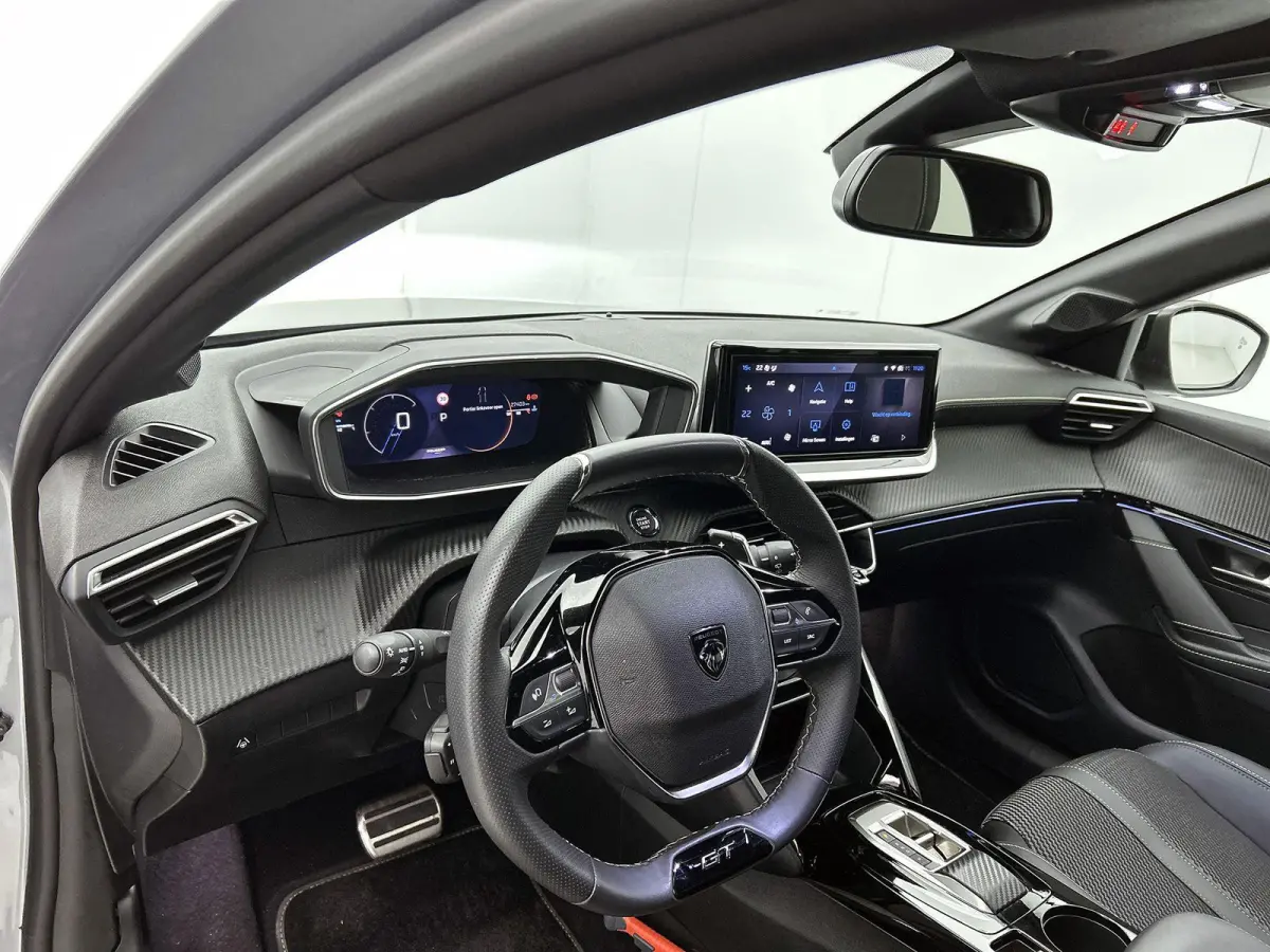 1.2 Hybrid GT 145pk Automaat | Navigatie | Camera Voor + Achter | Adaptieve Cruise Control | Dodehoekdetectie | 17"LMV | LED | Climate Control | Keyless Entry/Start | Apple Carplay/Android A