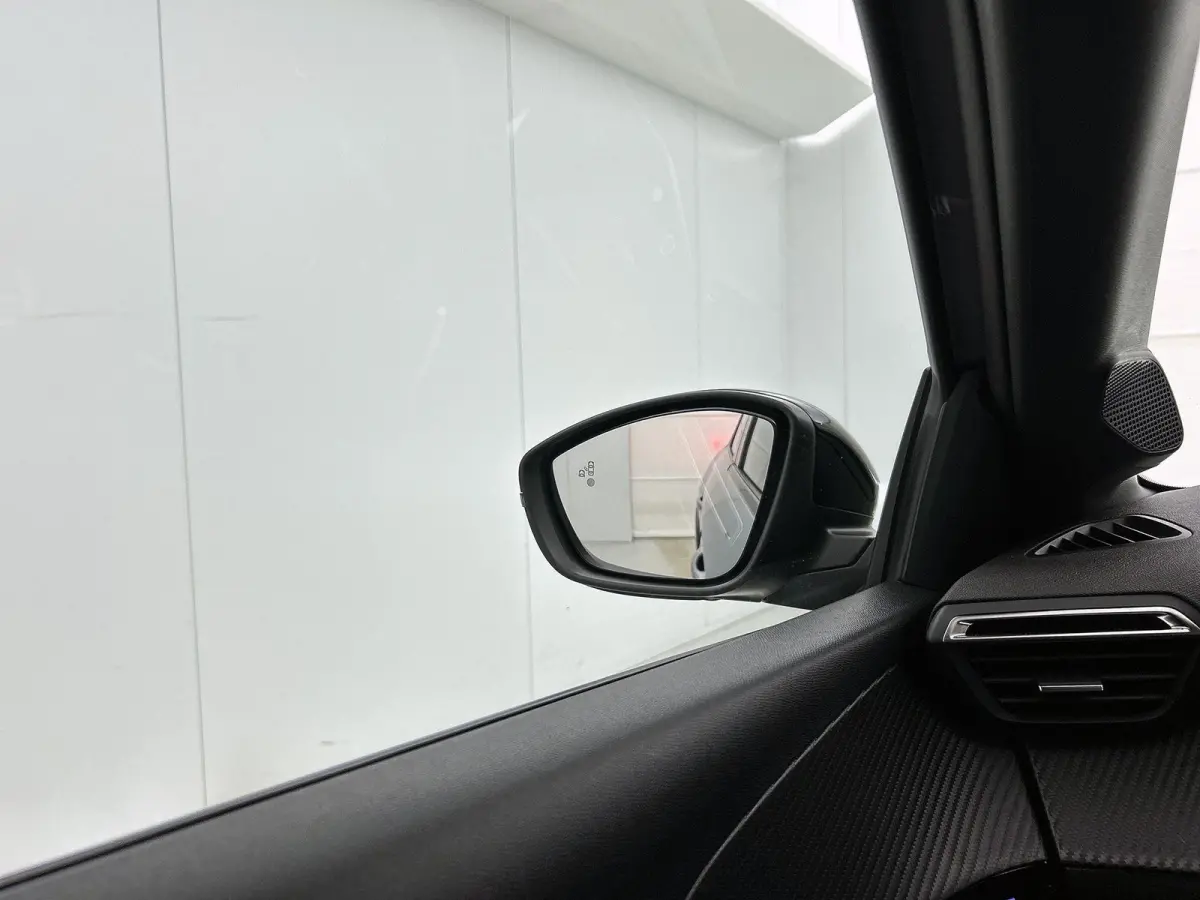 1.2 Hybrid GT 145pk Automaat | Navigatie | Camera Voor + Achter | Adaptieve Cruise Control | Dodehoekdetectie | 17"LMV | LED | Climate Control | Keyless Entry/Start | Apple Carplay/Android A
