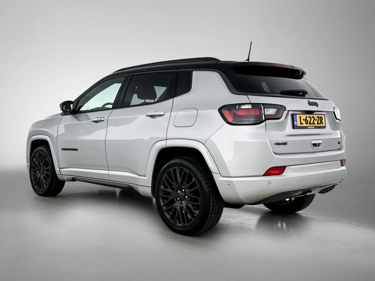 4xe Plug-in Hybrid S 240pk Automaat | 1ste Eigenaar | Schuif-/Kanteldak | 360 Camera | Elektrische Bestuurdersstoel | Adaptieve Cruise Control | LED | 19"LMV | Dodehoekdetectie | Stoelverwar