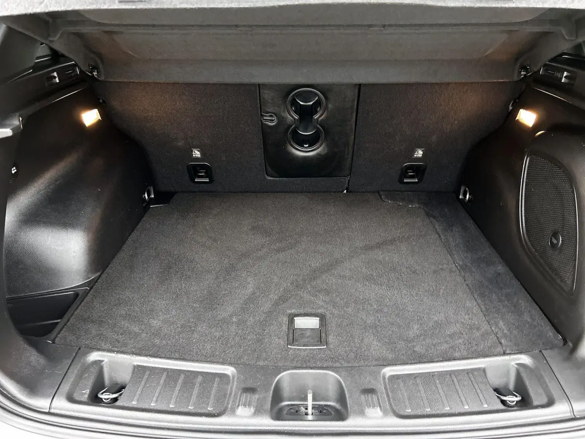 4xe Plug-in Hybrid S 240pk Automaat | 1ste Eigenaar | Schuif-/Kanteldak | 360 Camera | Elektrische Bestuurdersstoel | Adaptieve Cruise Control | LED | 19"LMV | Dodehoekdetectie | Stoelverwar