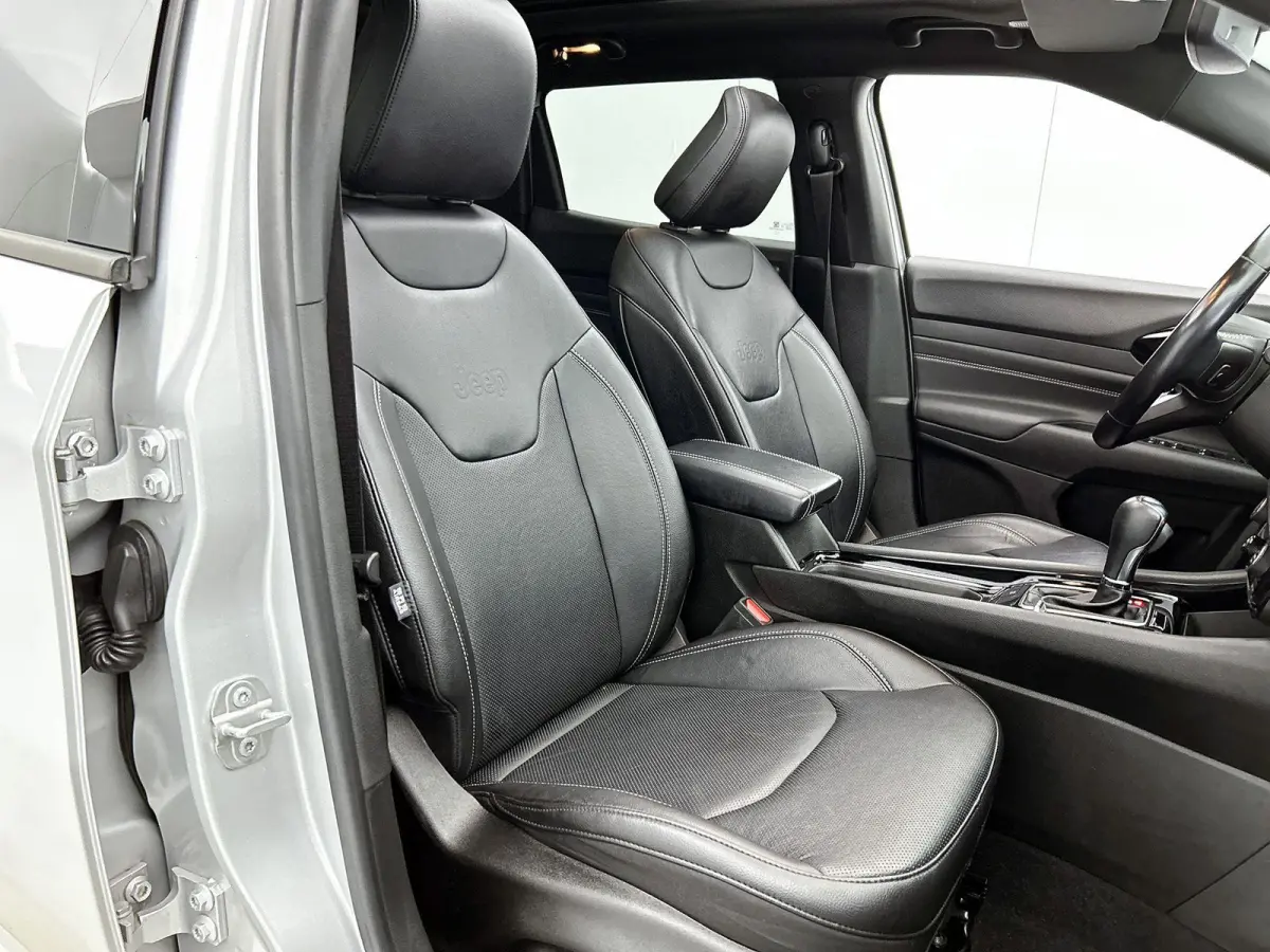 4xe Plug-in Hybrid S 240pk Automaat | 1ste Eigenaar | Schuif-/Kanteldak | 360 Camera | Elektrische Bestuurdersstoel | Adaptieve Cruise Control | LED | 19"LMV | Dodehoekdetectie | Stoelverwar
