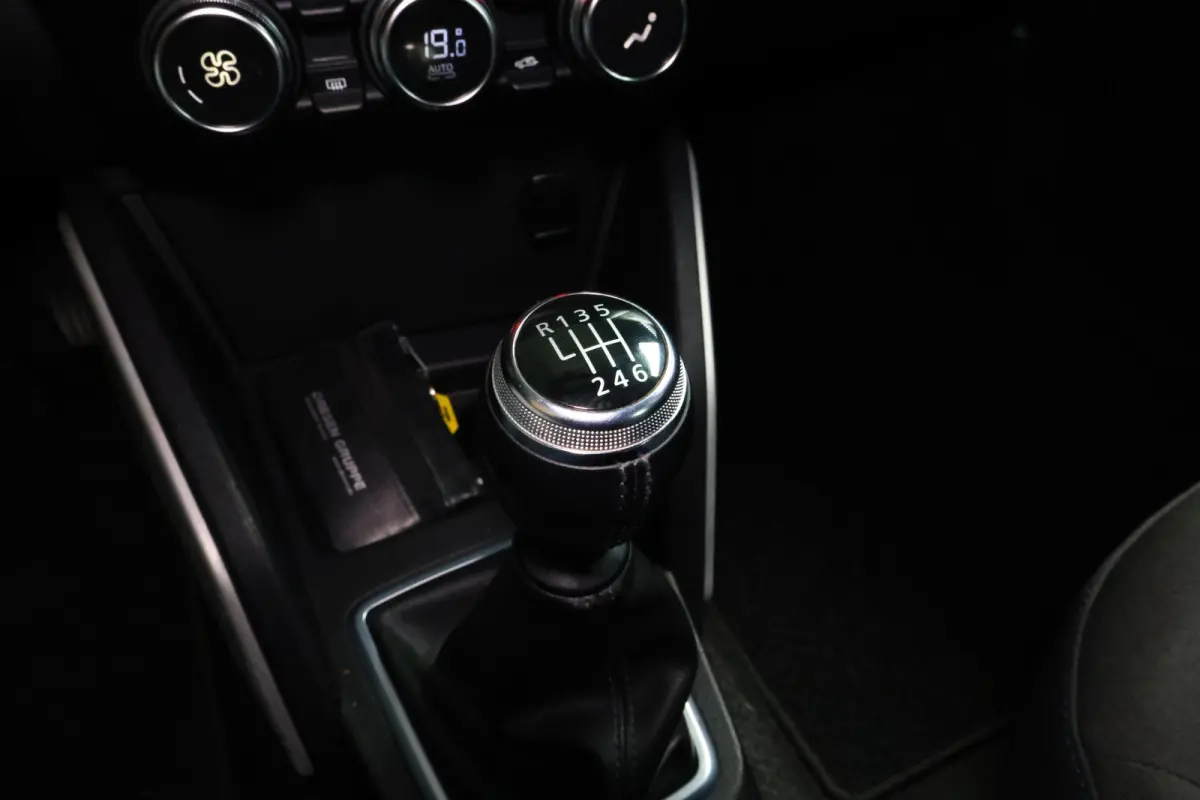 1.3 TCe Prestige AVM 33000 KM !! NAVI CAMERA PDC CLIMA "21