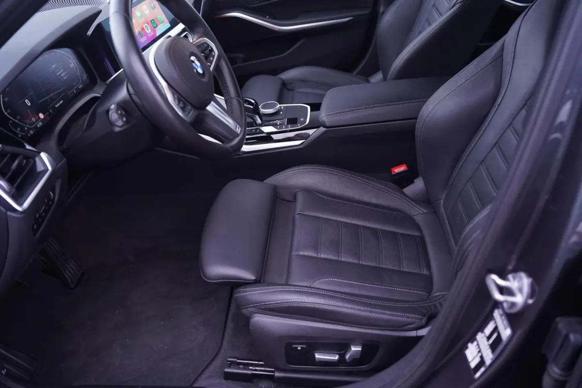 320i Sport Line Led koplampen Apple Carplay Leder Memory Stoelverwarming 1e Eigenaar NAP