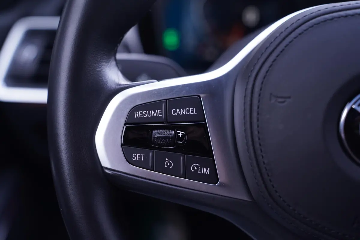 320i Sport Line Led koplampen Apple Carplay Leder Memory Stoelverwarming 1e Eigenaar NAP