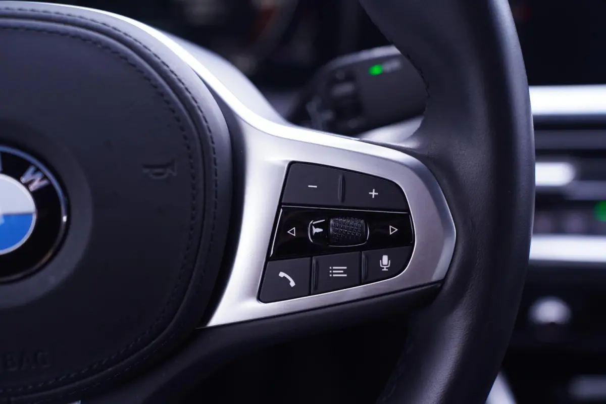 320i Sport Line Led koplampen Apple Carplay Leder Memory Stoelverwarming 1e Eigenaar NAP