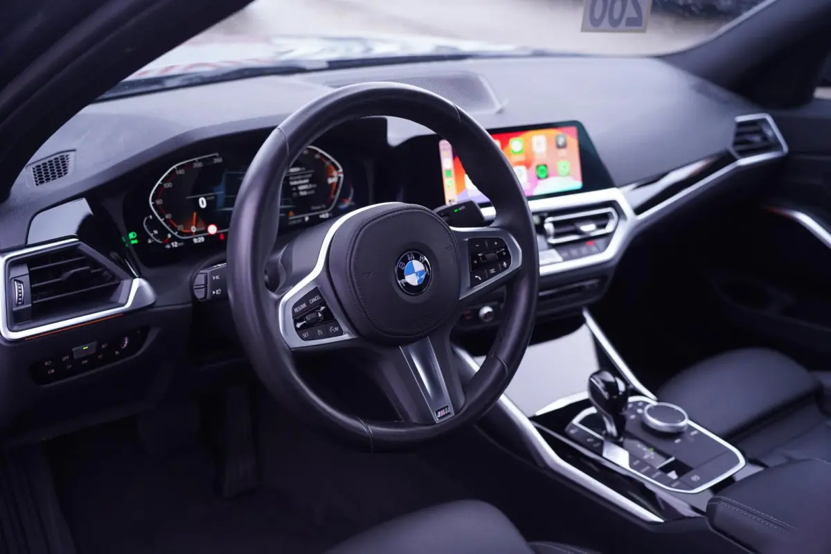 320i Sport Line Led koplampen Apple Carplay Leder Memory Stoelverwarming 1e Eigenaar NAP