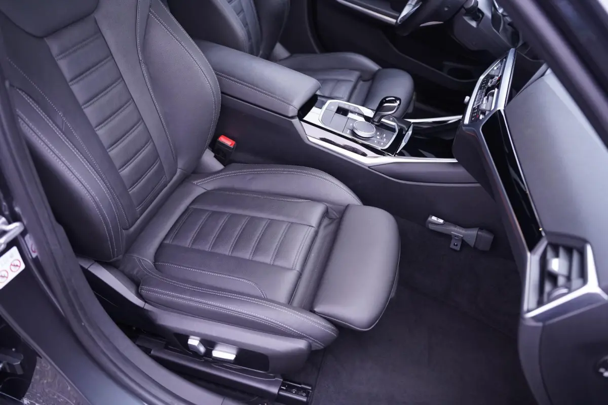 320i Sport Line Led koplampen Apple Carplay Leder Memory Stoelverwarming 1e Eigenaar NAP