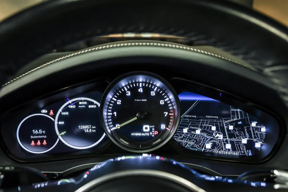 3.0 E-Hybrid|PASM|Pano|GTS stoel|Chrono|ACC