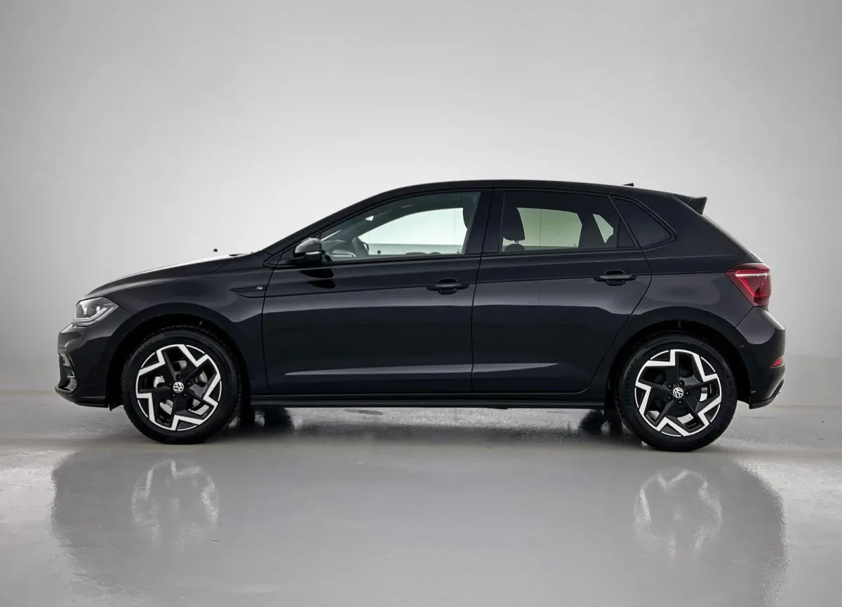 1.0 TSI R-Line Edition 95 PK| Origineel Nederlands | 1e Eigenaar | Panoramadak | LED Matrix | Stoelverwarming | Achteruitrijcamera | Climatronic | Parkeersensoren | Digitale Cockpit Pro | Na