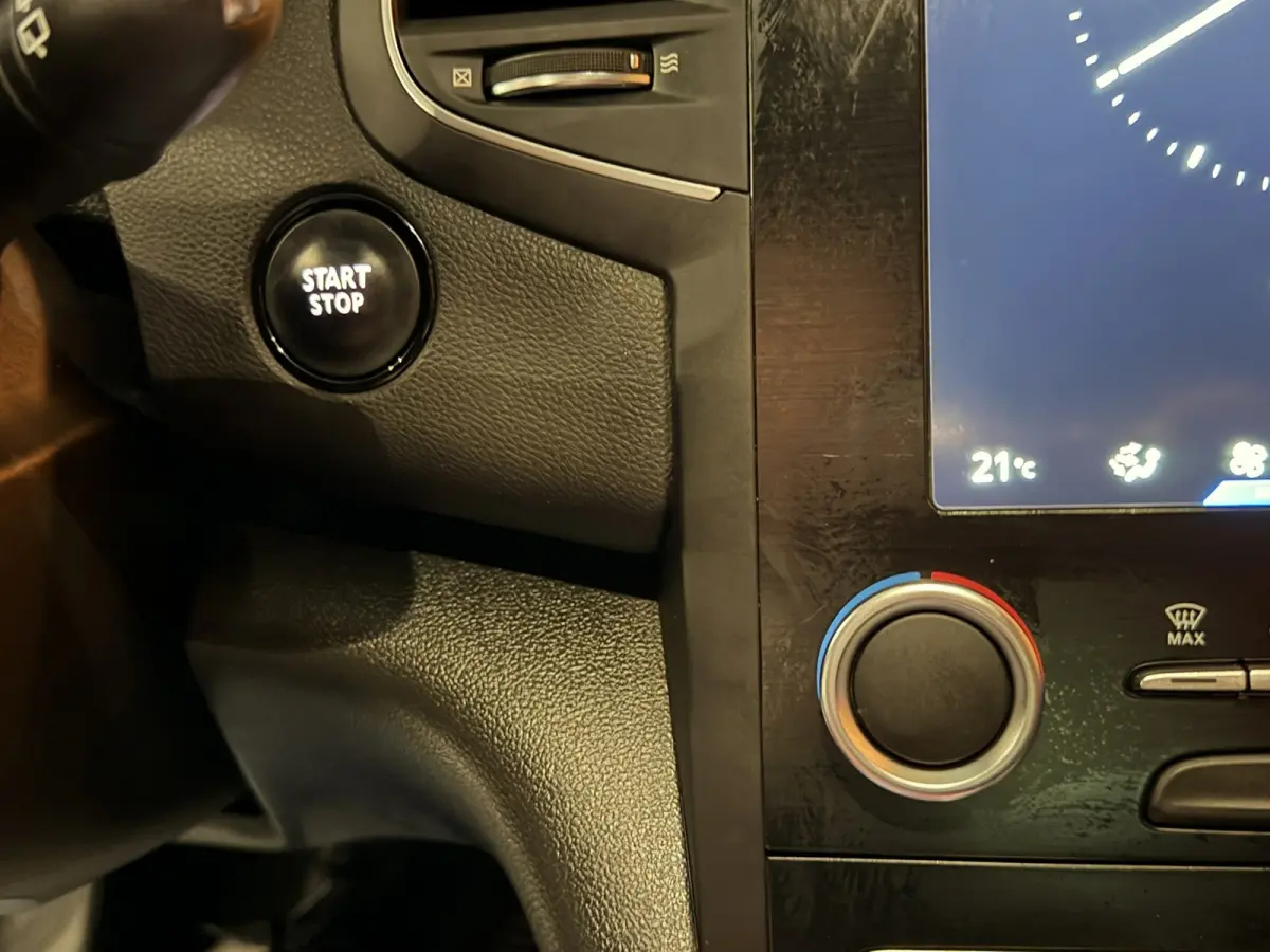 1.6 TCe GT 205pk|Automaat|Sport Kuipstoelen|Bose Audio|Trekhaak|Keyless|Digitale Cockpit|LED|Rijklaar