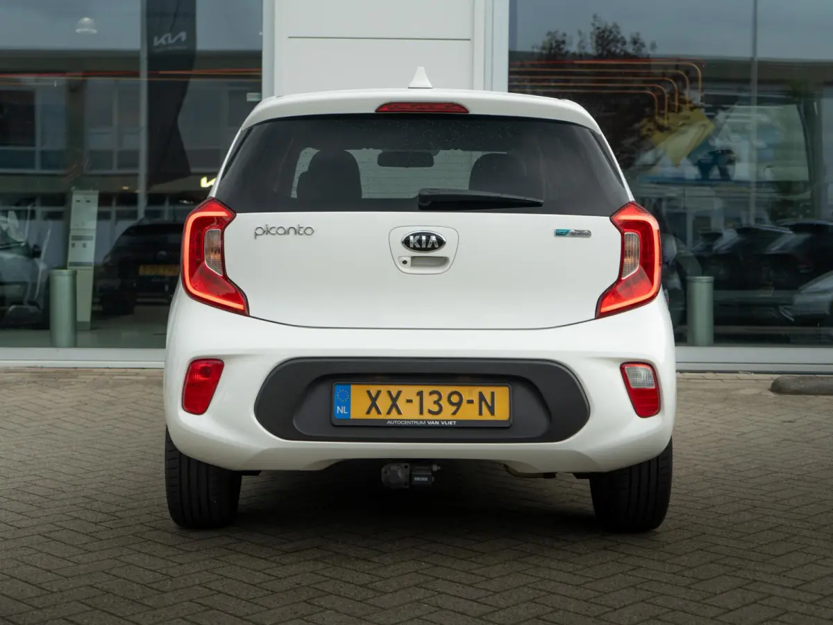 1.0 CVVT Design Edition | Trekhaak | Navigatie | Achteruitrijcamera | Climate control |