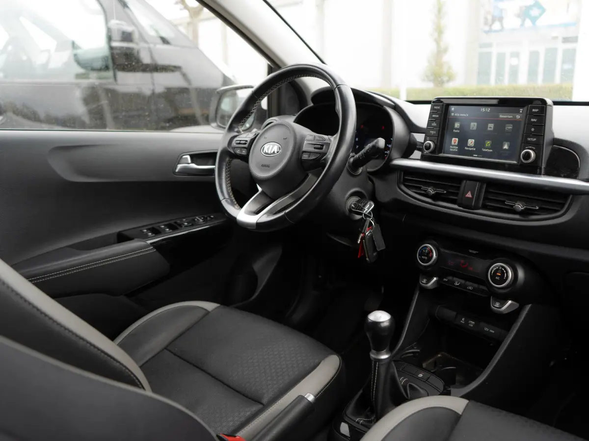 1.0 CVVT Design Edition | Trekhaak | Navigatie | Achteruitrijcamera | Climate control |