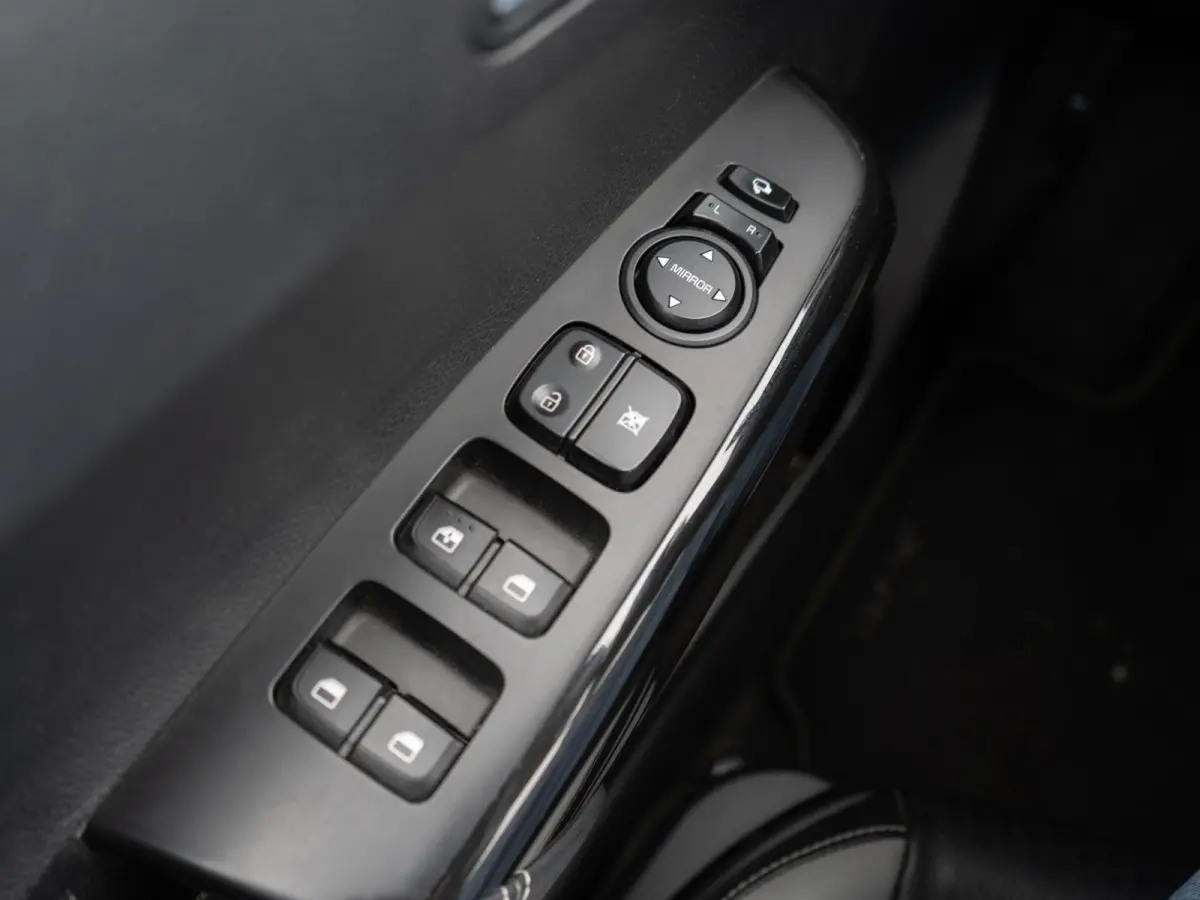 1.0 CVVT Design Edition | Trekhaak | Navigatie | Achteruitrijcamera | Climate control |
