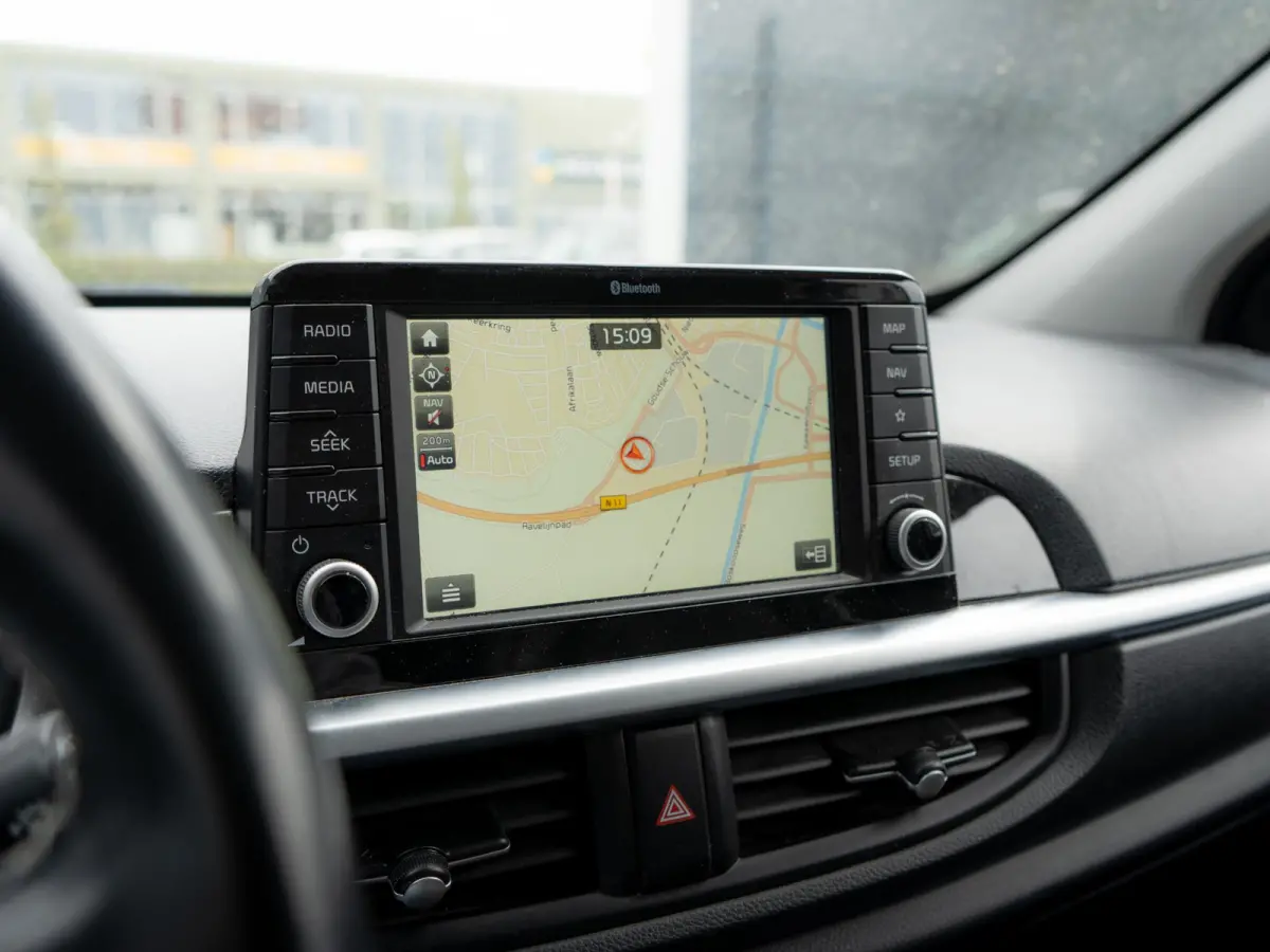 1.0 CVVT Design Edition | Trekhaak | Navigatie | Achteruitrijcamera | Climate control |