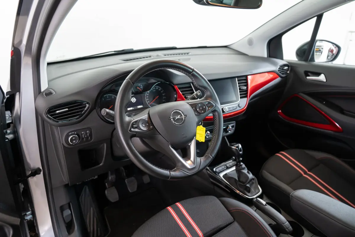 1.2 Turbo GS Line | Camera | Navigatie | Climate Controle | Parkeersensoren | Apple Carplay & Android Auto | Comfort Stoelen |