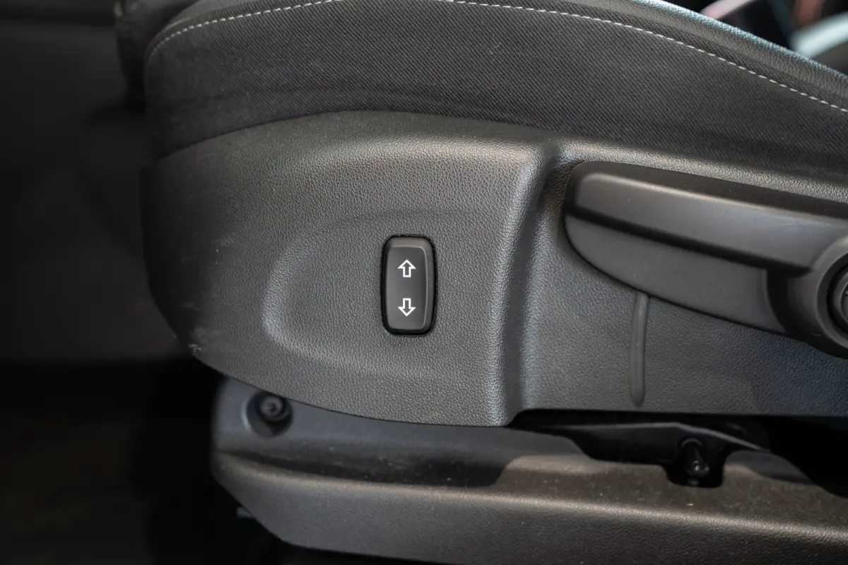 1.2 Turbo GS Line | Camera | Navigatie | Climate Controle | Parkeersensoren | Apple Carplay & Android Auto | Comfort Stoelen |