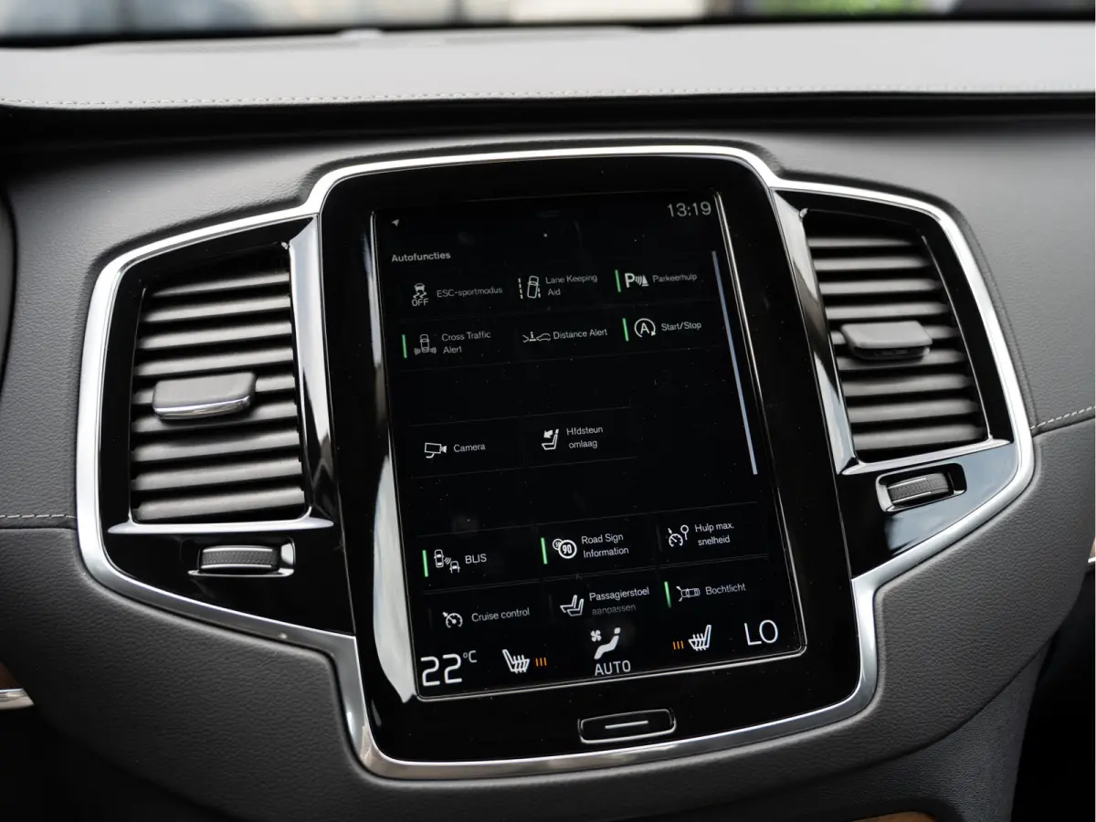 2.0 T6 AWD Inscription | Memory | H/K Sound | 2700KG Trekgewicht |