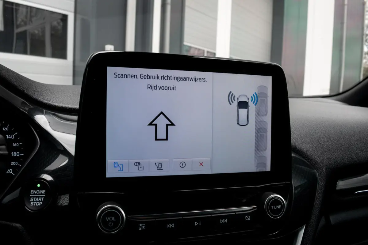 1.0 EcoBoost ST-Line|1e EIGENAAR|STOEL-STUUR-VOORRUIT VERWARMD|KEYLESS|CLIMATE|CARPLAY|PDC|CRUISE|NAVI|DAB+