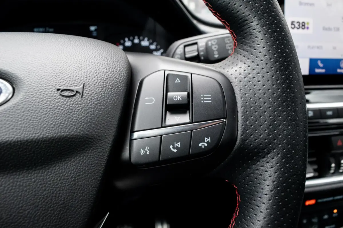 1.0 EcoBoost ST-Line|1e EIGENAAR|STOEL-STUUR-VOORRUIT VERWARMD|KEYLESS|CLIMATE|CARPLAY|PDC|CRUISE|NAVI|DAB+