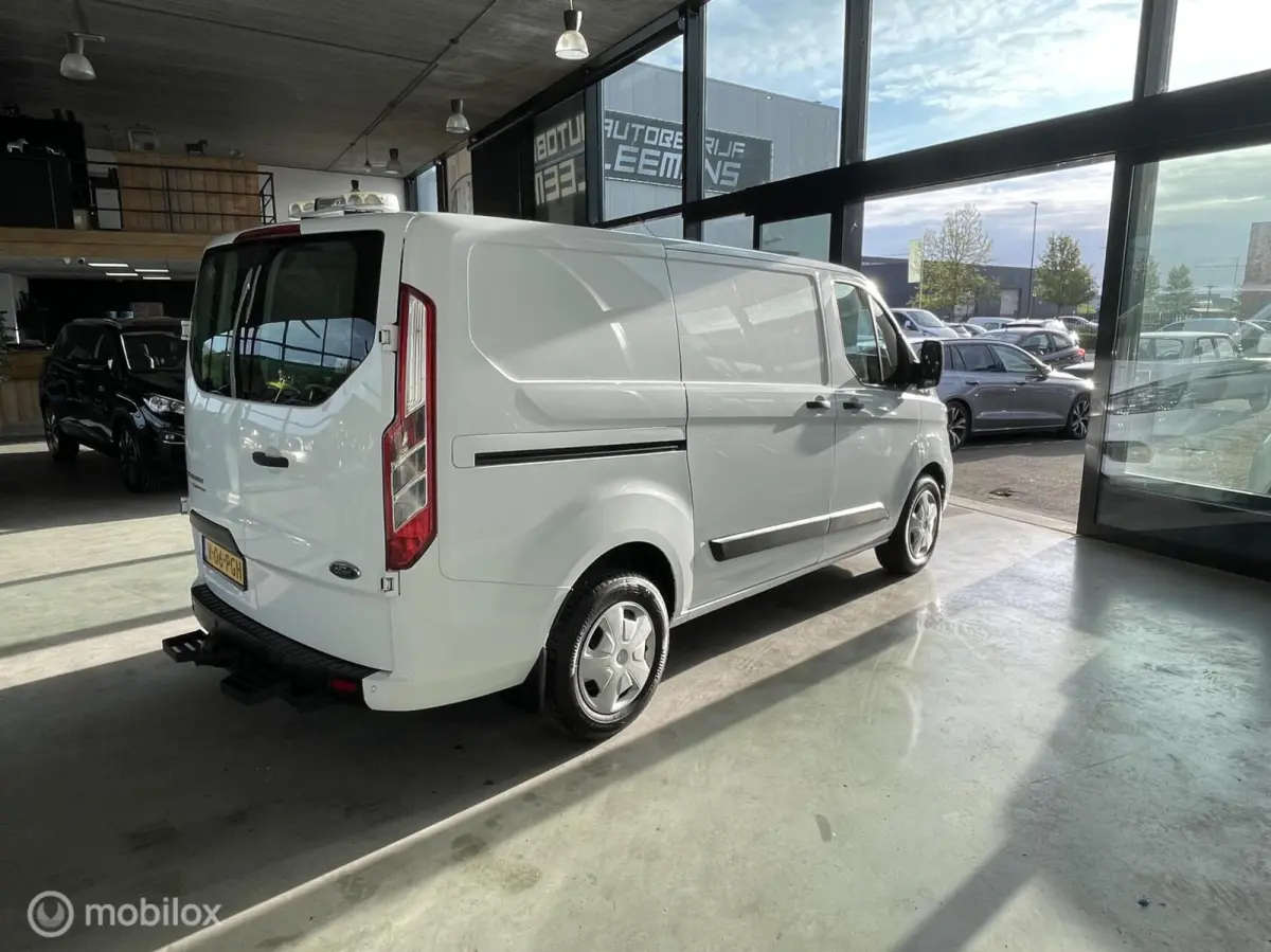 340 2.0 TDCI L1H1 groot scherm