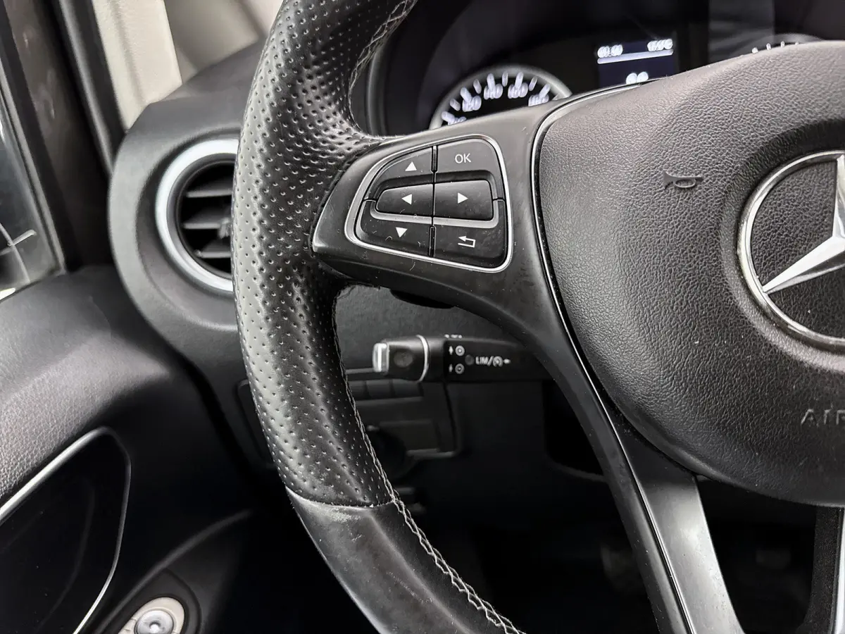 114 CDI Lang DC Led Dubbele cabine Climate control Trekhaak Navigatie Camera Parkeersensoren