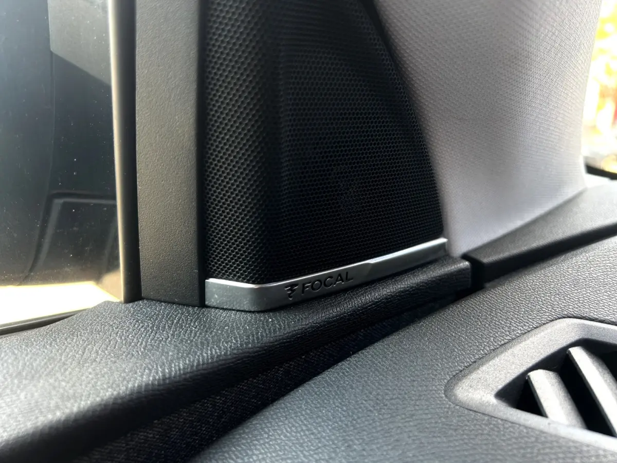 1.6 180pk Blue Lease Premium | 7 persoons | Cruise Control | Camera | Stoelverwarming | Focal Audio |