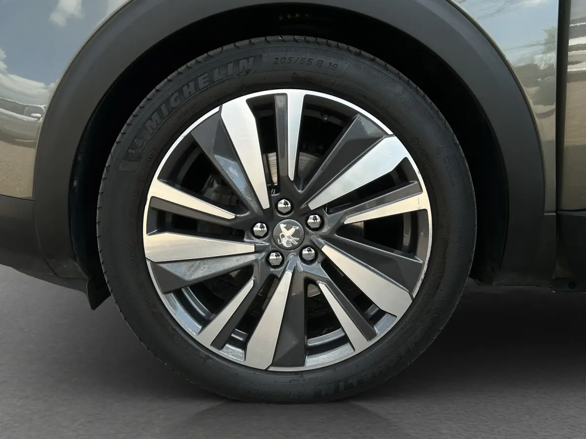 1.6 180pk Blue Lease Premium | 7 persoons | Cruise Control | Camera | Stoelverwarming | Focal Audio |