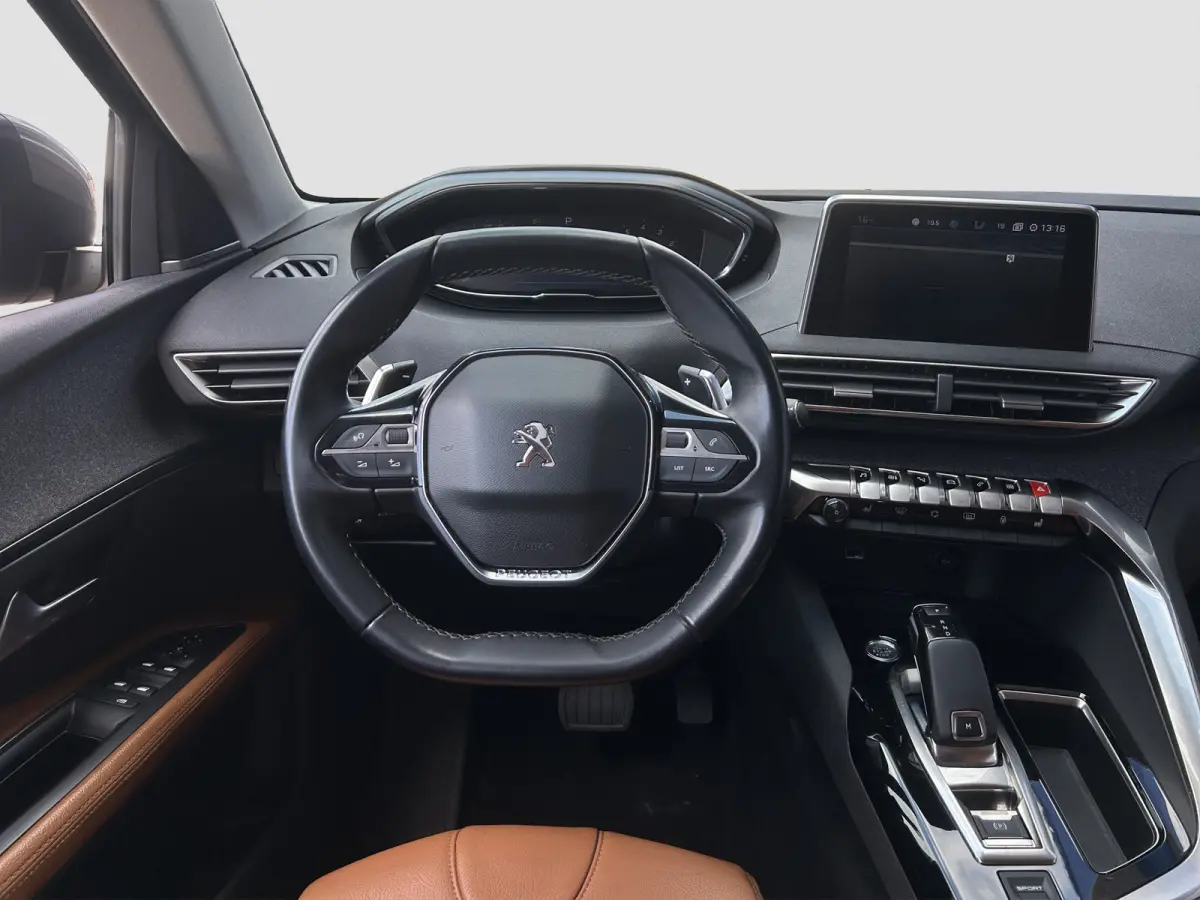 1.6 180pk Blue Lease Premium | 7 persoons | Cruise Control | Camera | Stoelverwarming | Focal Audio |