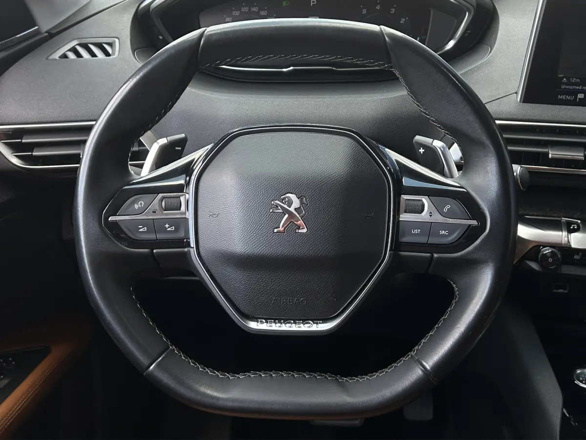 1.6 180pk Blue Lease Premium | 7 persoons | Cruise Control | Camera | Stoelverwarming | Focal Audio |