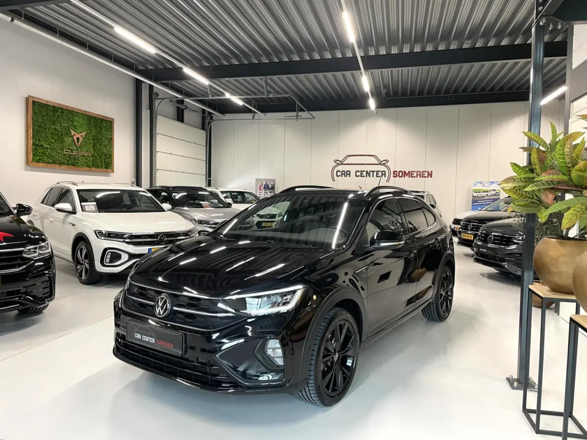 1.5 TSI R-Line Business Black Style/ Cam/ Beats/ IQ LED/ Keyless/ 18"LMV