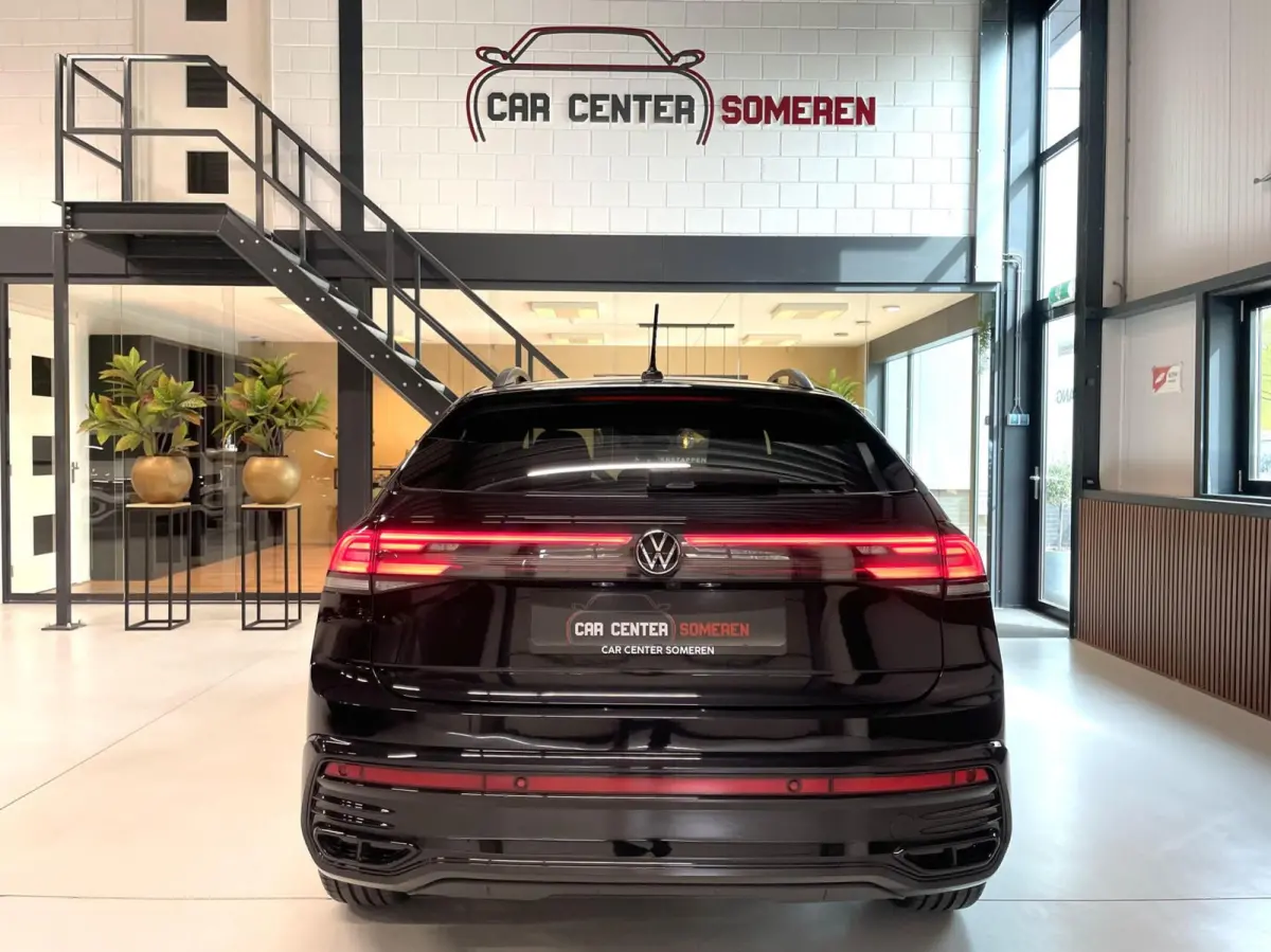 1.5 TSI R-Line Business Black Style/ Cam/ Beats/ IQ LED/ Keyless/ 18"LMV