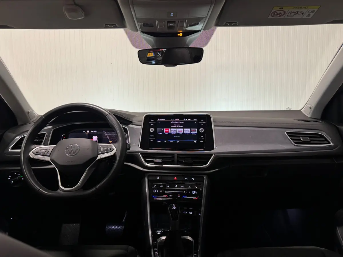 1.5 TSI Style | PANO | IQ LIGHTS | BEATS AUDIO | CAMERA