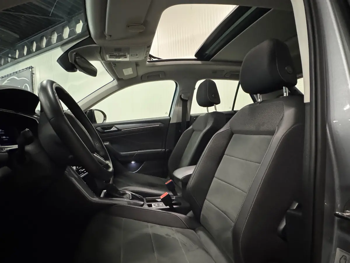 1.5 TSI Style | PANO | IQ LIGHTS | BEATS AUDIO | CAMERA