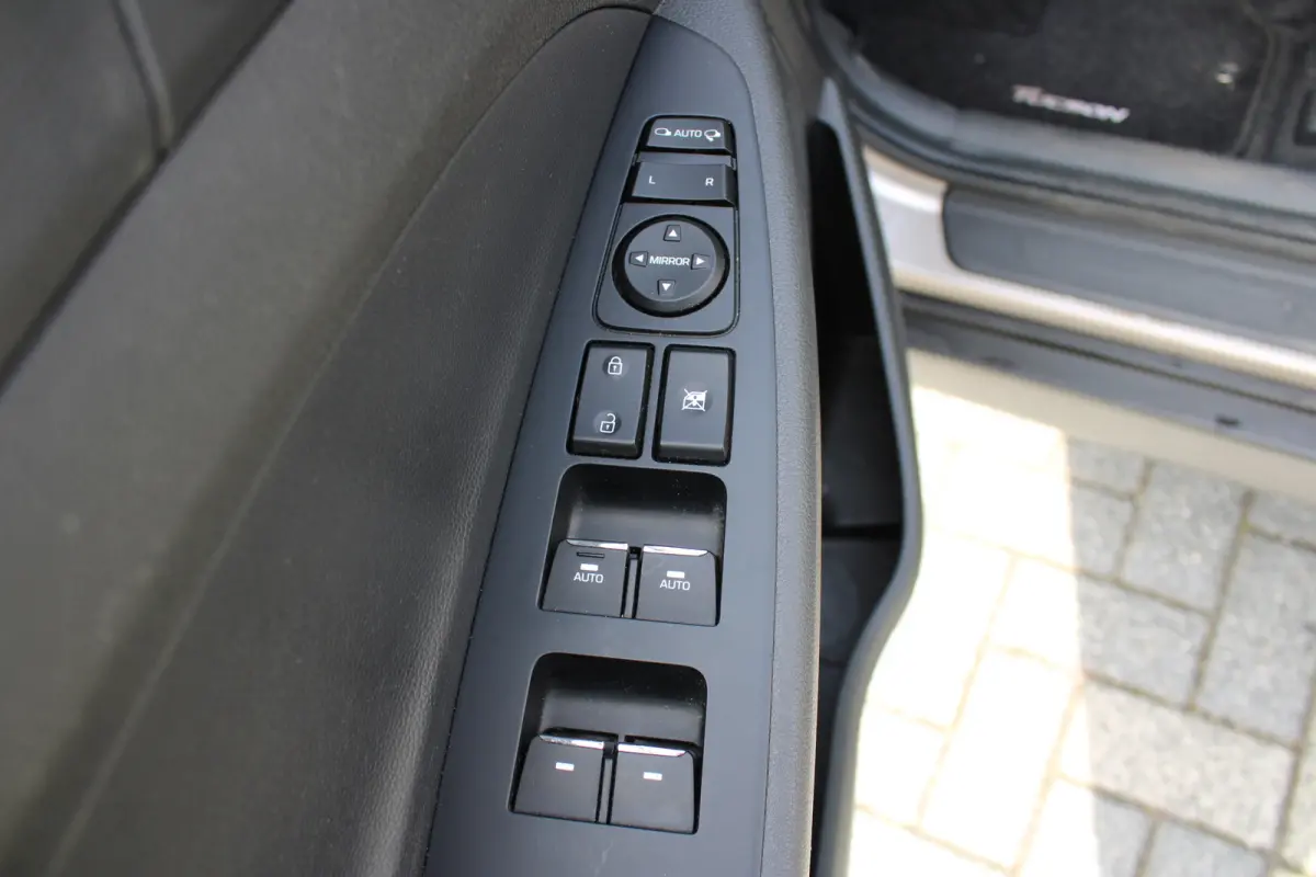 1.6 T-GDI Premium | Automaat | Stoelverwarming voor+achter | Adaptieve Cruise Control | Electrisch verstelbare bestuurderstoel | Trekhaak | Navigatie | | Achterbank in delen neerklapbaar | A