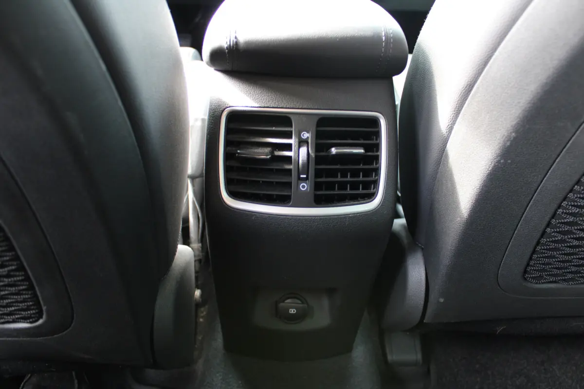 1.6 T-GDI Premium | Automaat | Stoelverwarming voor+achter | Adaptieve Cruise Control | Electrisch verstelbare bestuurderstoel | Trekhaak | Navigatie | | Achterbank in delen neerklapbaar | A