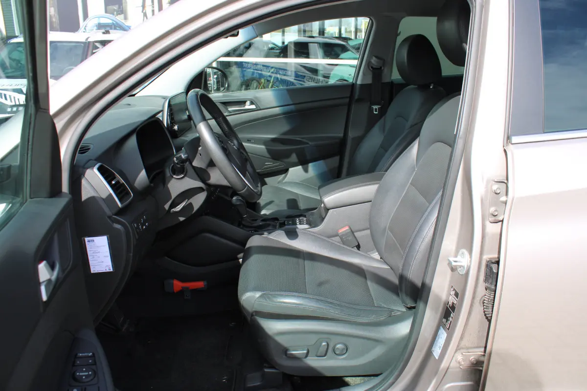 1.6 T-GDI Premium | Automaat | Stoelverwarming voor+achter | Adaptieve Cruise Control | Electrisch verstelbare bestuurderstoel | Trekhaak | Navigatie | | Achterbank in delen neerklapbaar | A