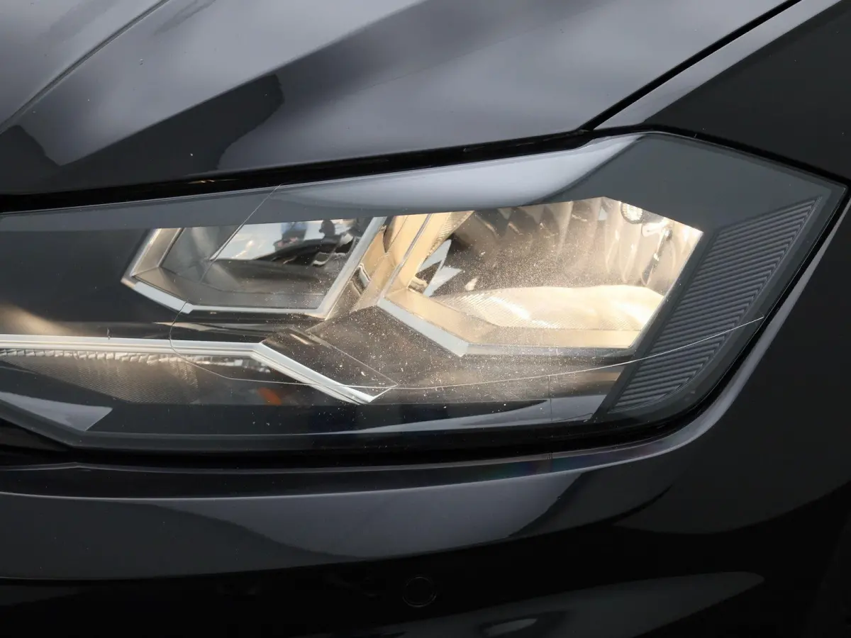 1.0 TSI Highline Business R | 16 inch velgen | Parkeersensoren | Cruise control |