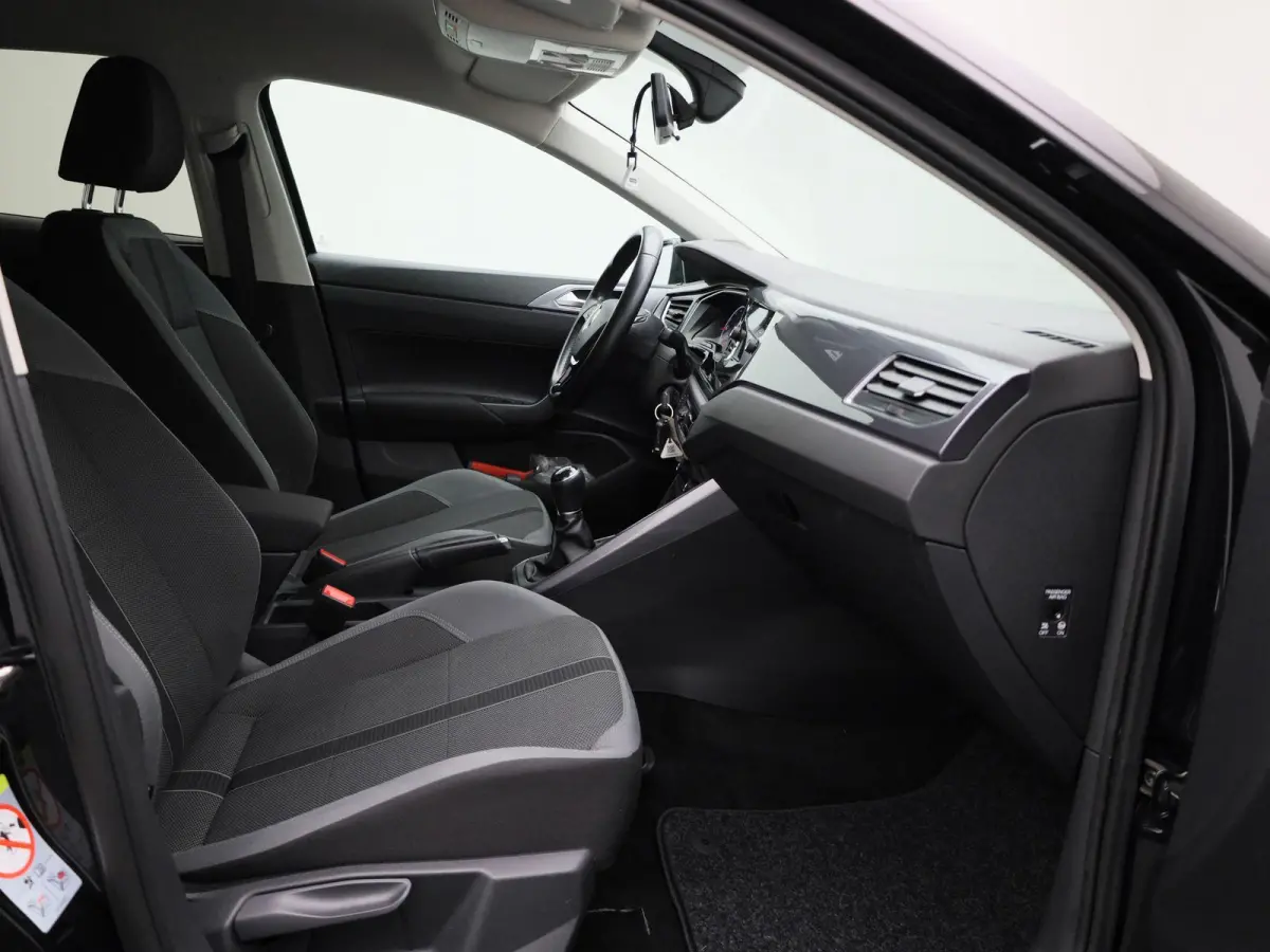 1.0 TSI Highline Business R | 16 inch velgen | Parkeersensoren | Cruise control |