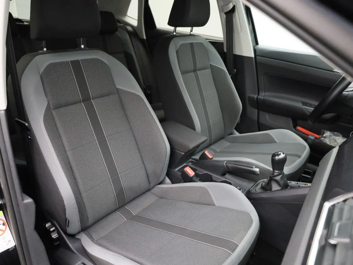1.0 TSI Highline Business R | 16 inch velgen | Parkeersensoren | Cruise control |
