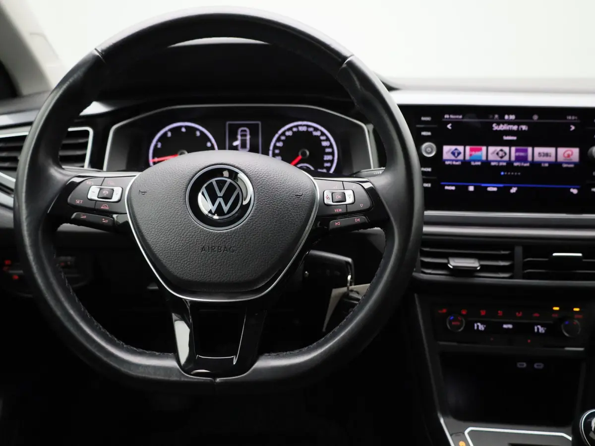 1.0 TSI Highline Business R | 16 inch velgen | Parkeersensoren | Cruise control |