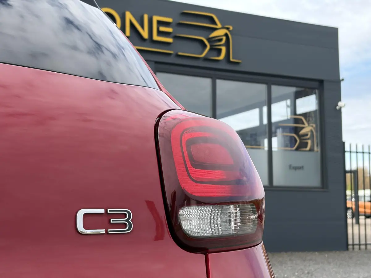 1.2 PureTech Feel Edition 2e Eigenaar,Navi,Carplay,Clima,Cruise,Pdc,Rijstrooksensor,Lm velgen,N.A.P,Net beurt gehad,Bj 12-2017,Apk tot 02-2027