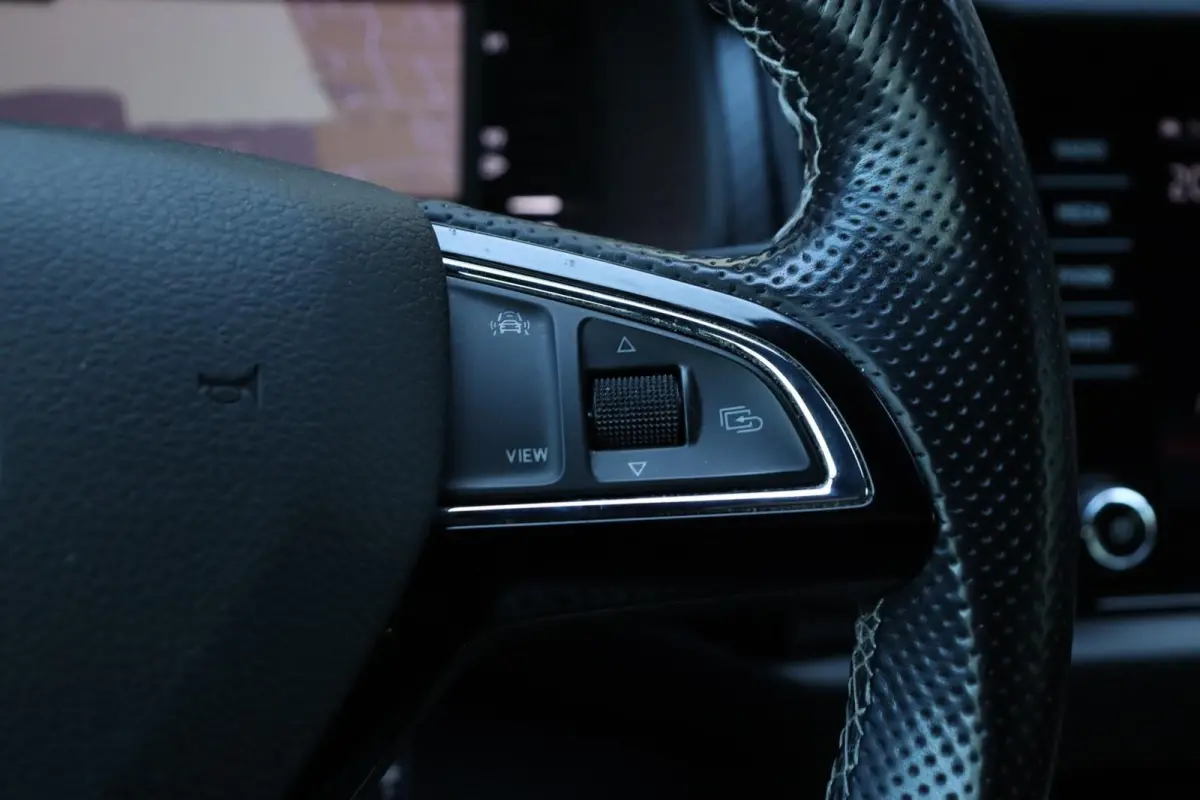 1.5 TSI / 150PK / DSG / Sportline / Camera / NAVI / Adaptieve Cruise Control / Trekhaak / 19"!