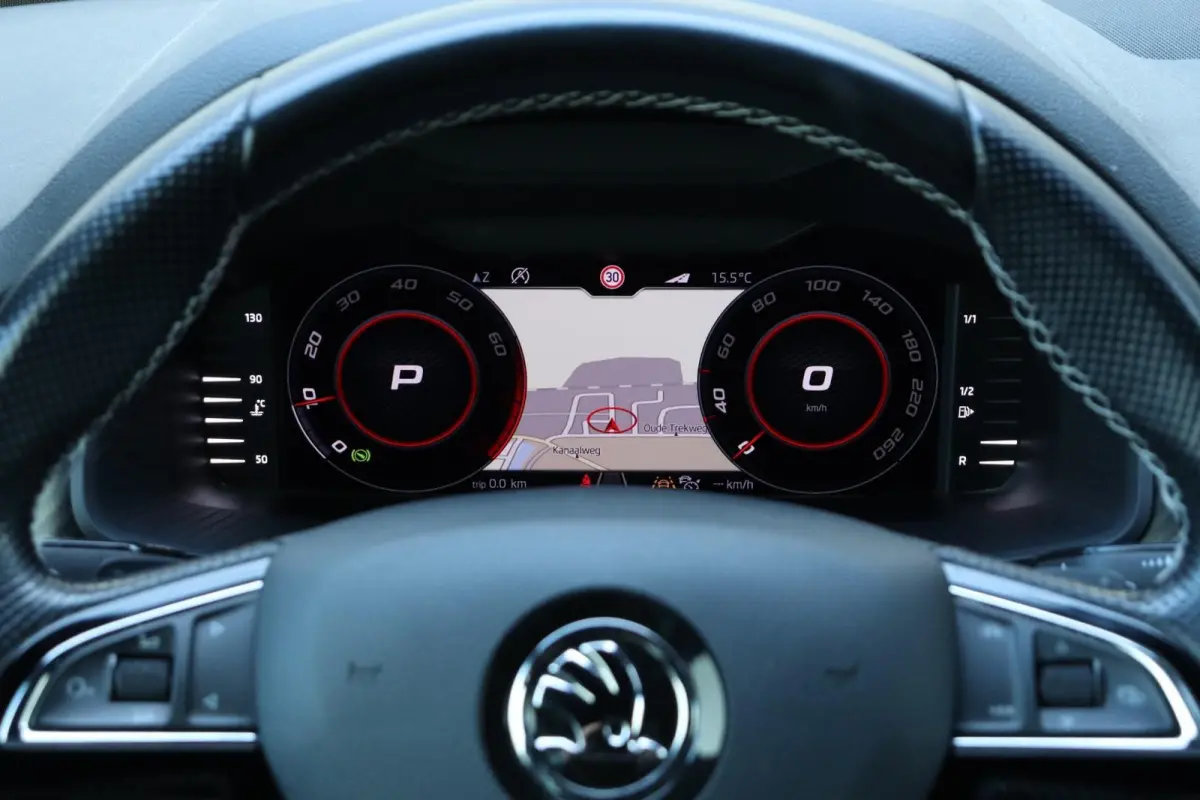 1.5 TSI / 150PK / DSG / Sportline / Camera / NAVI / Adaptieve Cruise Control / Trekhaak / 19"!