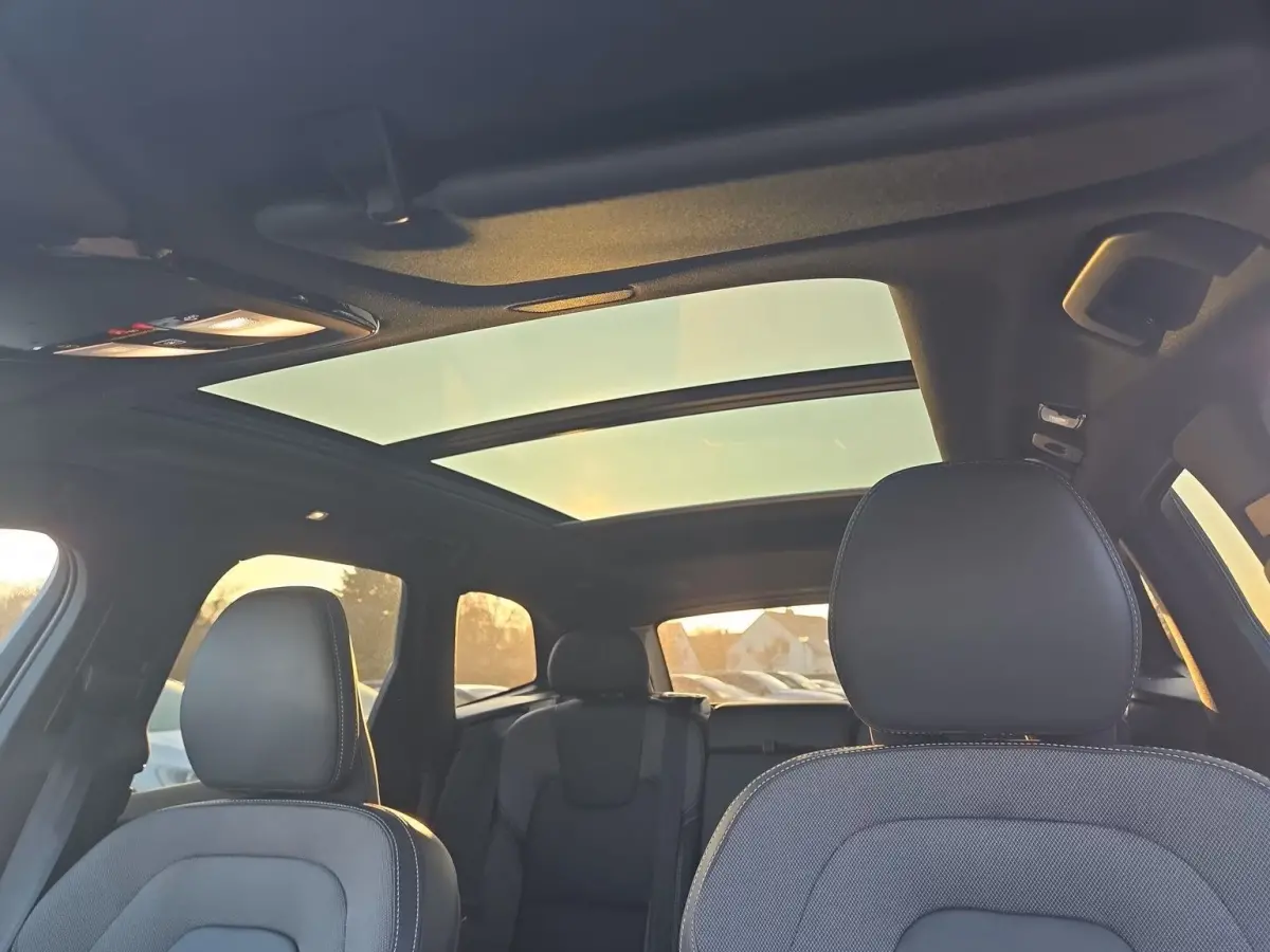 2.0 T8 Plug-in hybrid AWD Plus Dark (335kW/455PK) ** PANORAMA, ACC, VERW. ST, 21-inch LMV ** 1e EIG - UNFALLFREI ** ** INFORMEER OOK NAAR ONZE AANTREKKELIJKE FINANCIAL-LEASE TARIEVEN **